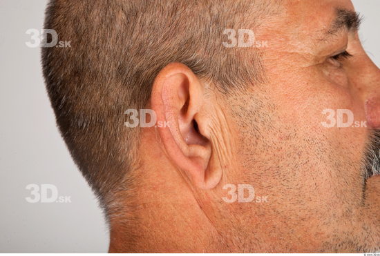 Ear Man White Average Wrinkles