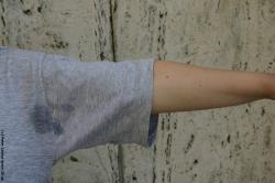 Arm Woman White Casual Average